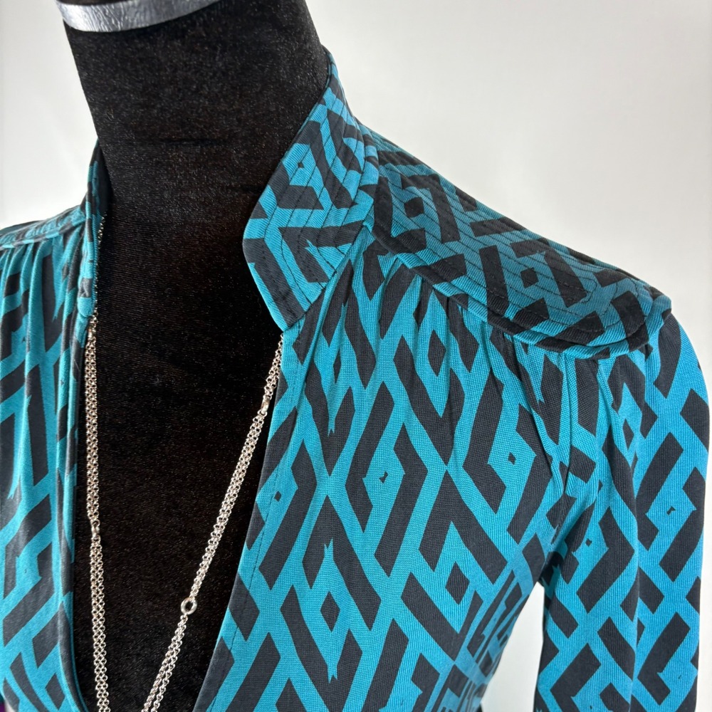 Diane von Furstenberg Tessa Wrap Dress Womens 2 Teal Geometric Silk Jersey - Picture 11 of 14